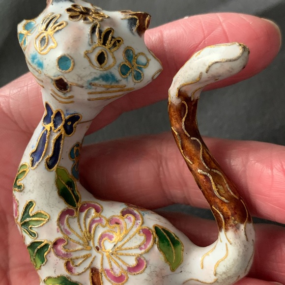 Vintage Sweet Cloisonné Flowers Cat Figurine - Picture 10 of 12